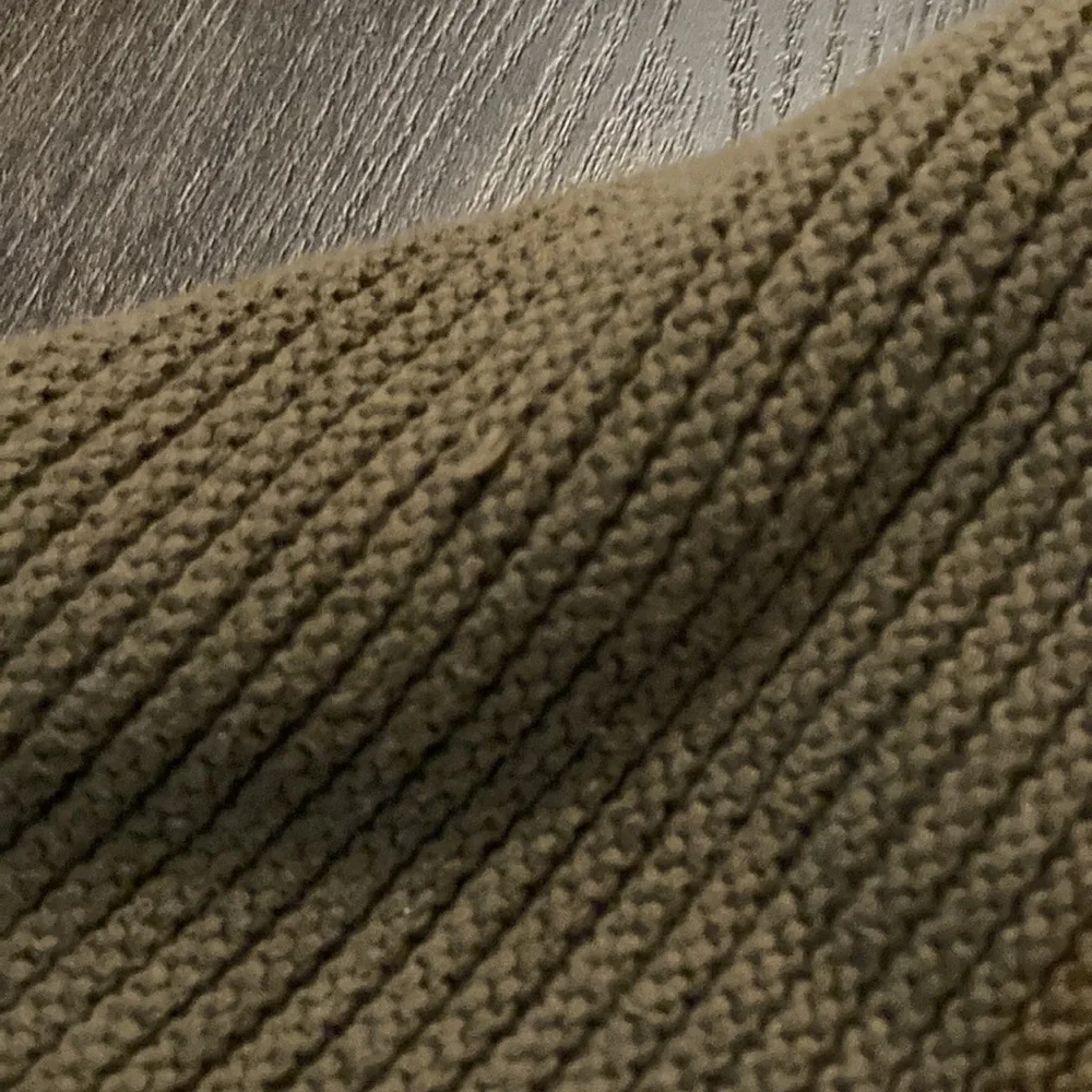 free people la brea v neck sweater in drab olive / army green - Picture 5 of 10